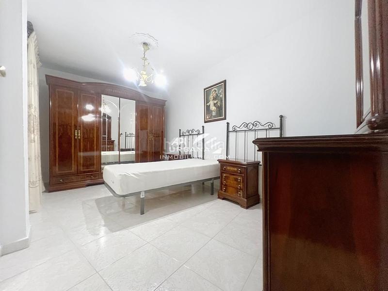 Foto 2101a1bb-cabd-421b-8dca-1b7d4f77bc4f. Casa in El Carmen - La Barrera Lucena