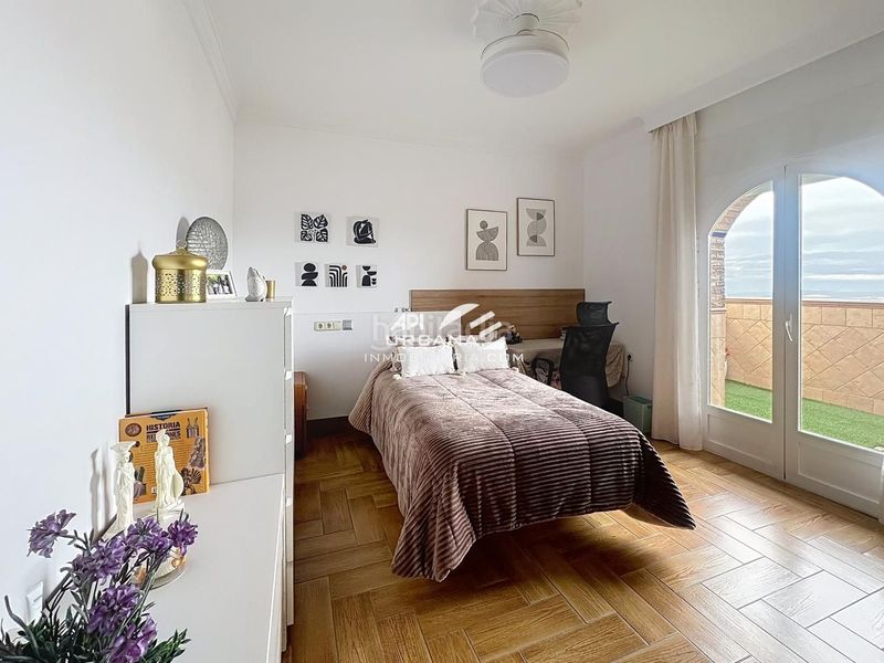 Foto 0d97a5ab-cbee-44d4-a9e5-b0c1a2ca3407. Casa amb piscina a El Carmen - La Barrera Lucena