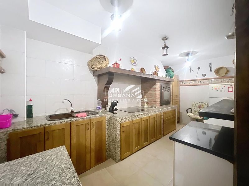 Foto 12cbf30c-1afc-48fb-ae41-1e27b7ed909b. Casa amb piscina a El Carmen - La Barrera Lucena