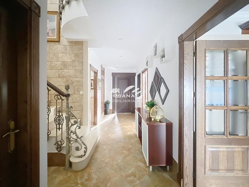 Foto 1afa5a54-02f3-4694-9166-336e14069180. Casa amb piscina a El Carmen - La Barrera Lucena