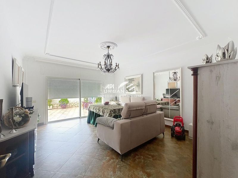 Foto 1b942a79-484b-4184-9560-ad3f2e2b780c. Casa amb piscina a El Carmen - La Barrera Lucena