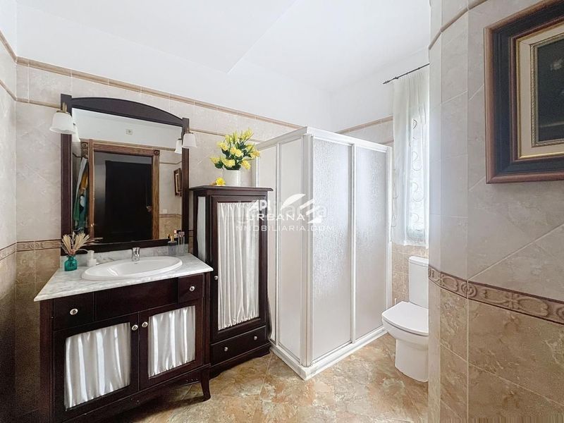 Foto 51c8082a-d88a-46ea-aae9-2ee3d064709e. Casa amb piscina a El Carmen - La Barrera Lucena