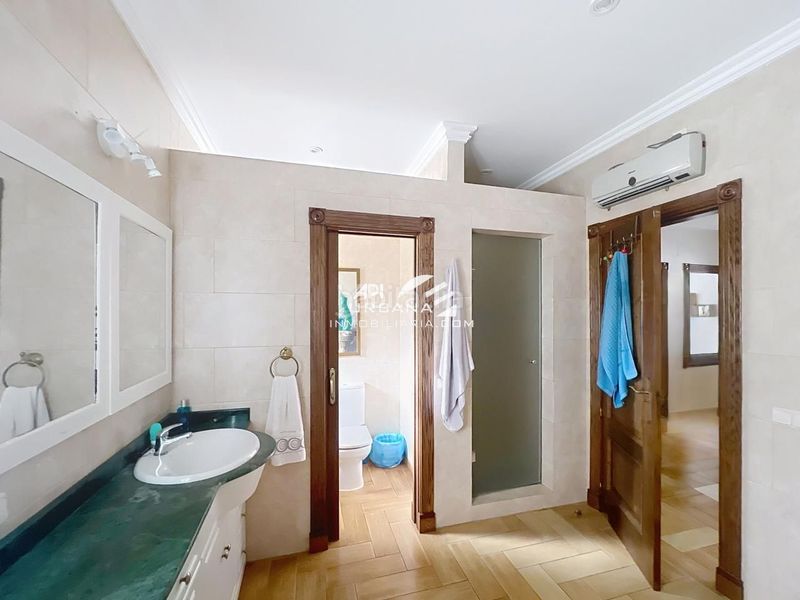 Foto 5aa7cd0a-51d4-4fad-85b4-55aa90f71068. Casa amb piscina a El Carmen - La Barrera Lucena