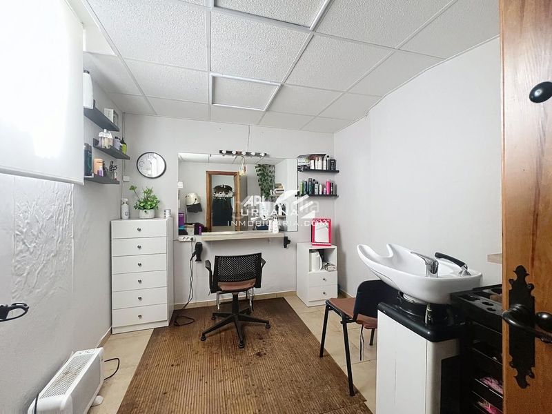 Foto 5c0feda0-c9e9-4975-925f-9c26de2c9058. Casa amb piscina a El Carmen - La Barrera Lucena