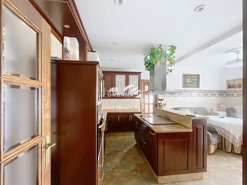 Foto 9163255f-572e-4d85-a291-4151eb9a4903. Casa amb piscina a El Carmen - La Barrera Lucena