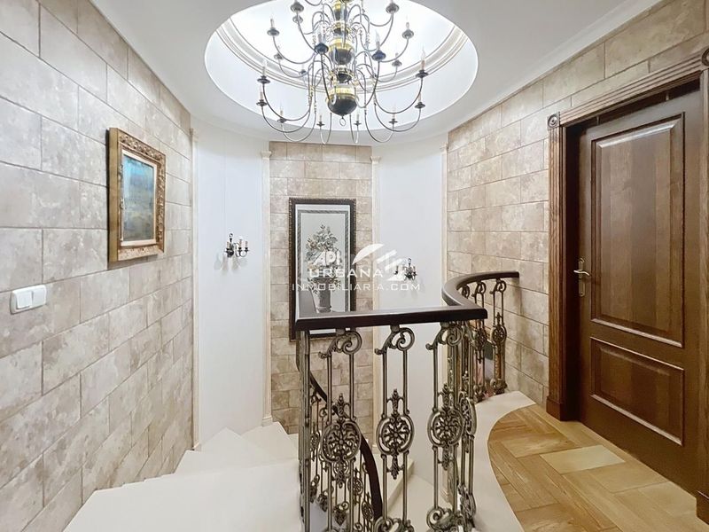 Foto dec779bc-ddb3-4128-96a9-27cd59a48048. Casa amb piscina a El Carmen - La Barrera Lucena