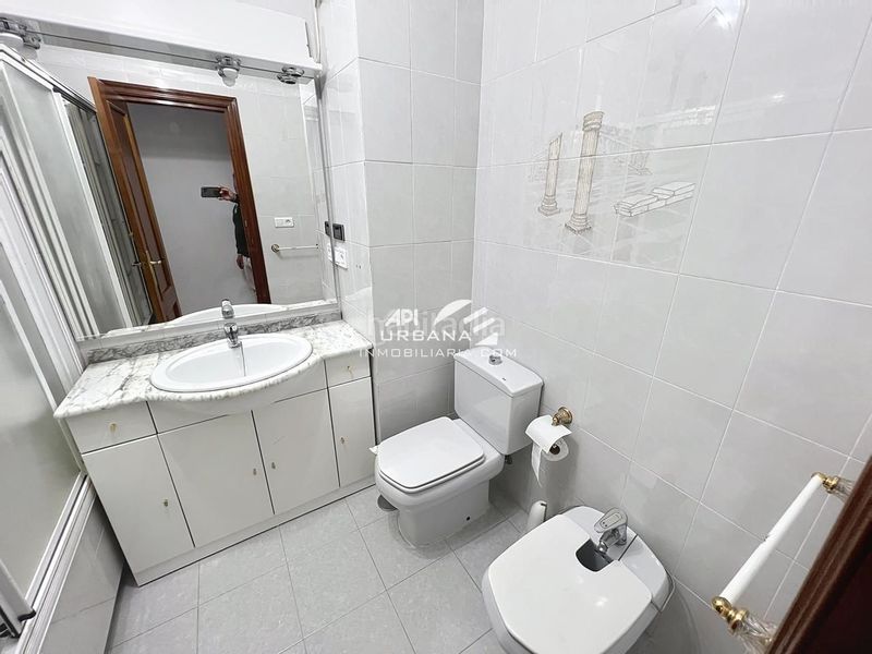 Foto c696b50f-3d06-4949-8d42-126d3194d8f7. Piso en Centro Lucena