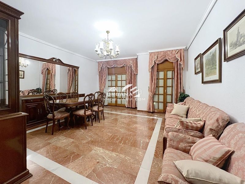 Foto cca93ab3-8bd1-487a-85f9-d3a58fb8a70e. Piso en Centro Lucena