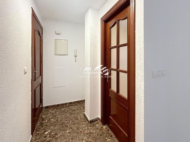 Foto 9c73ae1b-84b2-4370-86a4-c4f79322ff57. Planta baixa a Centro Lucena