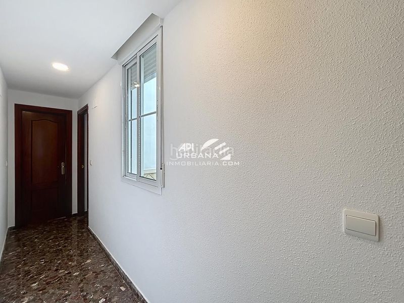 Foto ef9a0a7f-2052-41b0-9850-a481512a417c. Planta baixa a Centro Lucena