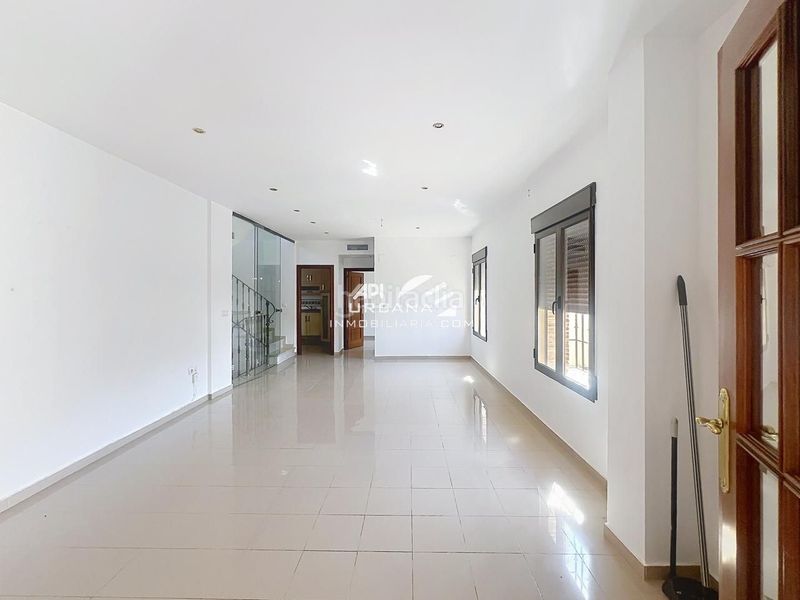 Foto 16e3adf6-896a-4f15-bab2-65cff68258dc. Casa a El Carmen - La Barrera Lucena