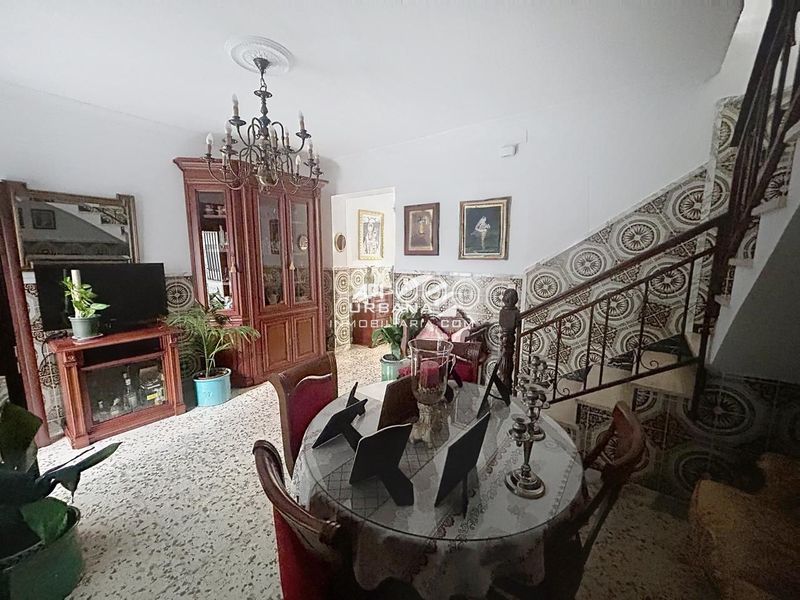 Foto 4c9b9949-d055-4068-b3d4-d39231b3be57. Casa amb piscina a La Calzada Lucena