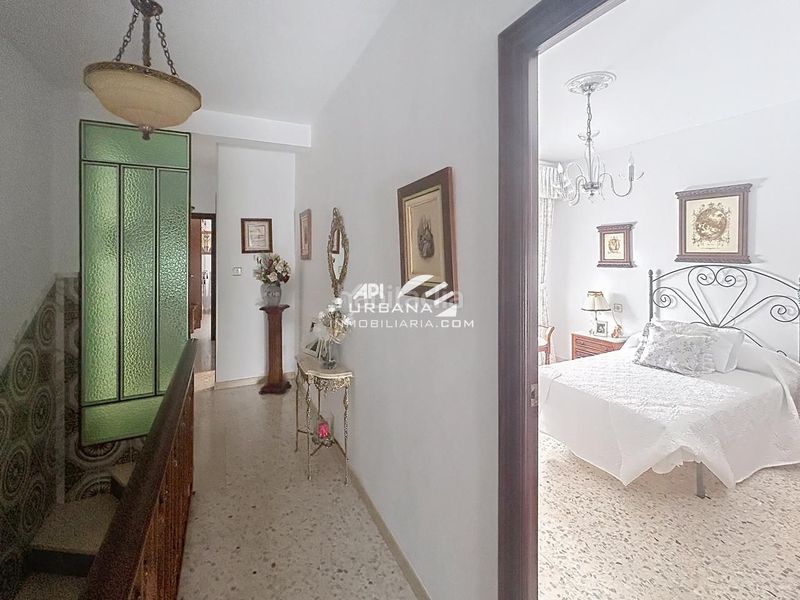 Foto 86fb19fe-260c-42d0-b29a-ee610986c2f4. Casa amb piscina a La Calzada Lucena