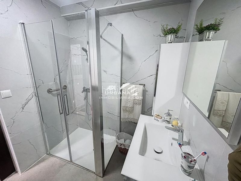 Foto 8a59b5a6-2127-4191-801b-4a7b29afa7ca. Casa amb piscina a La Calzada Lucena