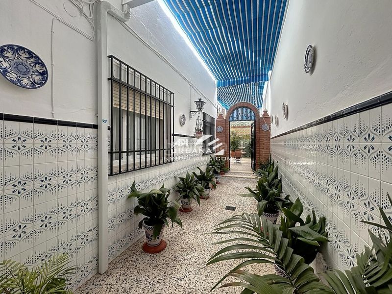 Foto ace781ed-2cd7-400b-91da-8dd1da4cb6fb. Casa amb piscina a La Calzada Lucena