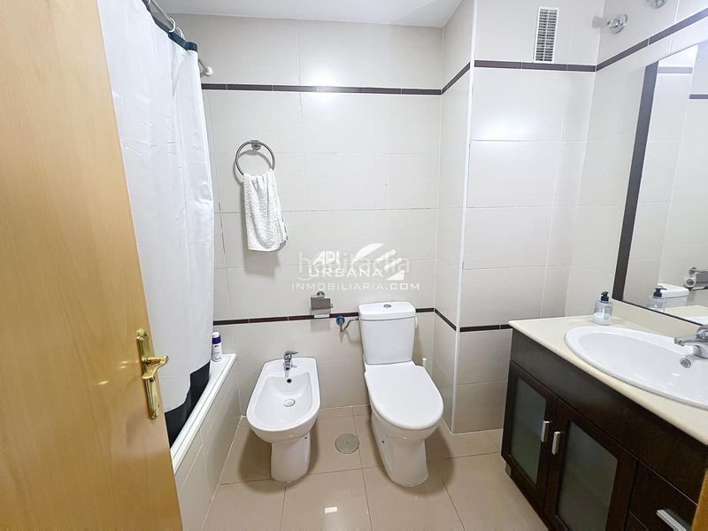 Foto c006cf83-df5d-442b-b7cf-e4507142eaca. Pis amb aparcament a El Valle Lucena