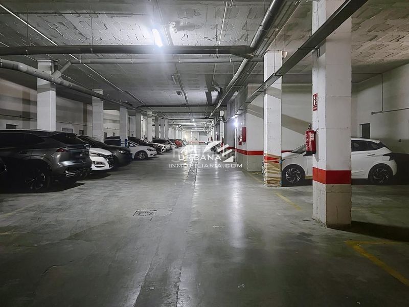 Foto c316b29b-5c0c-49e6-b873-a2e2a9b8cec9. Pis amb aparcament a El Valle Lucena