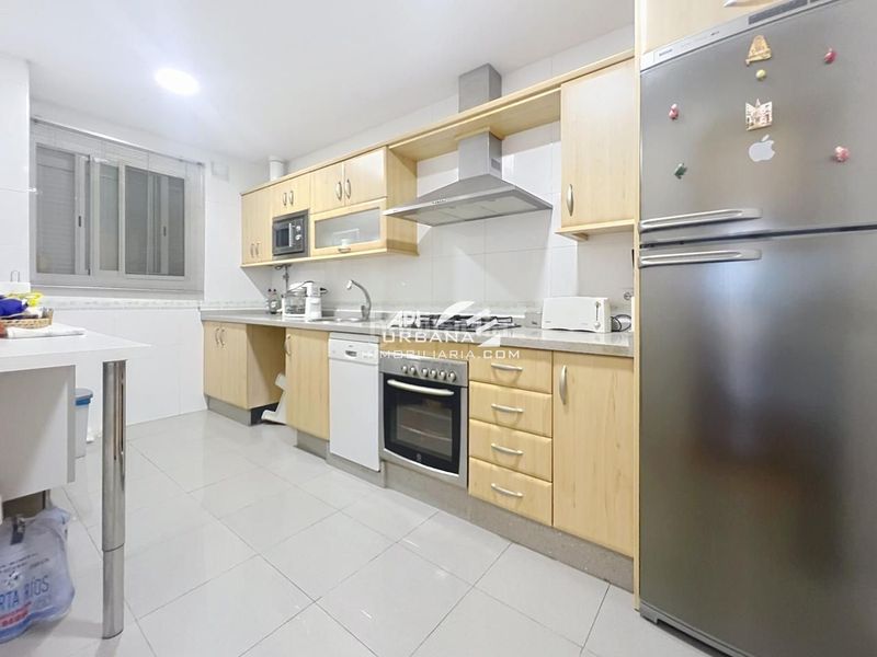 Foto cf53f5ca-ab51-492f-90df-c62fd6735294. Pis amb aparcament a El Valle Lucena