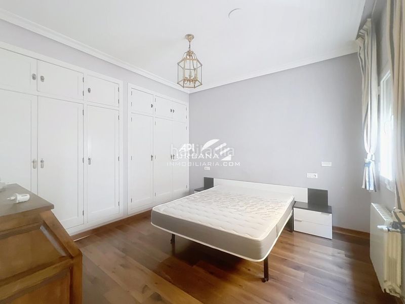 Foto 0fa3cdc4-a19d-45e7-81d5-11aeca243239. Edificio en Centro Lucena