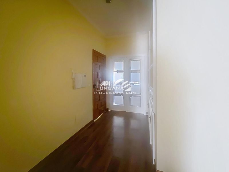 Foto 2fd1dc84-62a7-40e6-b308-d35ad133c2e6. Edifici a Centro Lucena