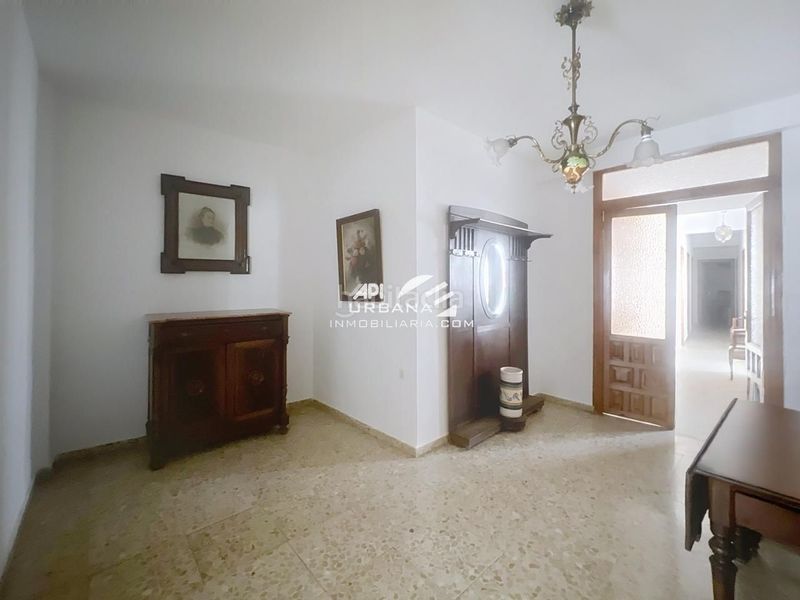 Foto 4b1e6315-4f1c-4fc4-8b9d-8e049296a65c. Edifici a Centro Lucena