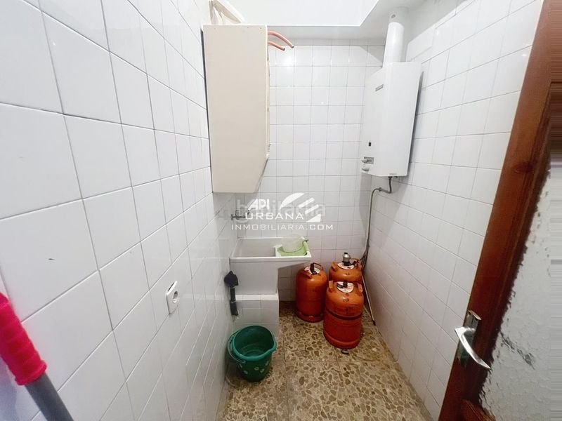 Foto 64f2200d-ef82-4926-88d6-41928131d693. Edifici a Centro Lucena