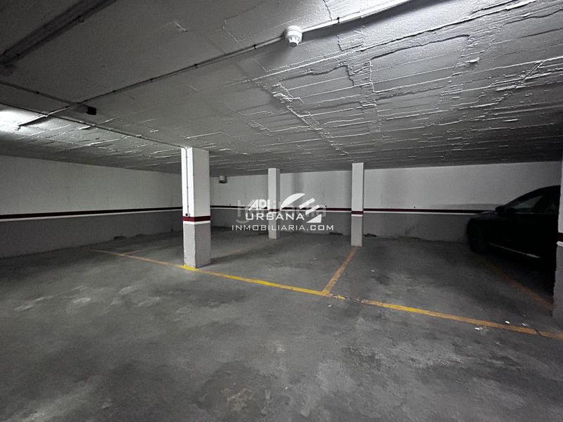Foto 0cd46ebe-930f-49ea-8267-248f9bfd8ea7. Aparcament cotxe a Centro Lucena