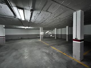 Car parking  El peso