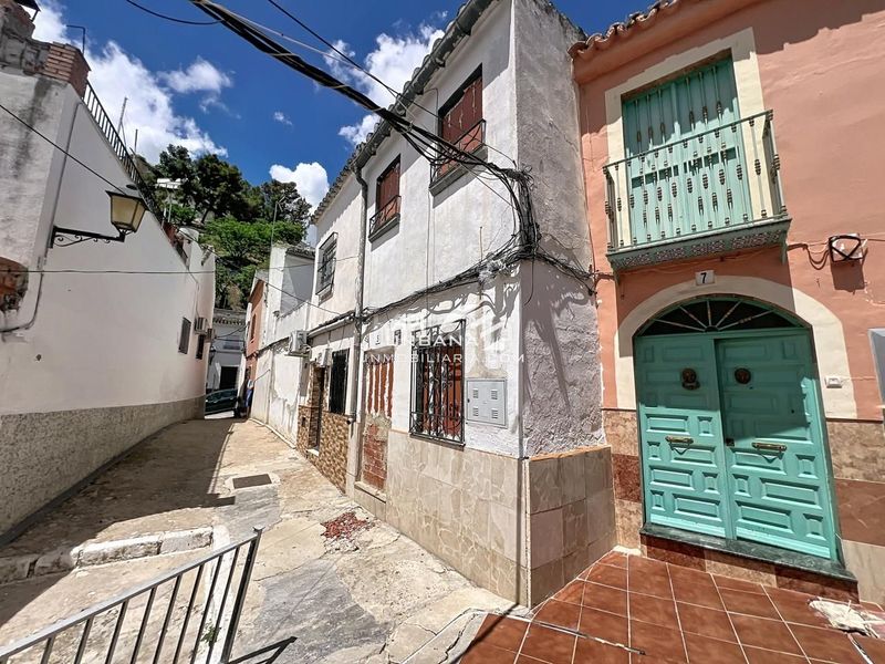 Foto 74277d27-f321-428f-9c0f-b8cefc5a55a9. Casa a capacheros 5 a Baena