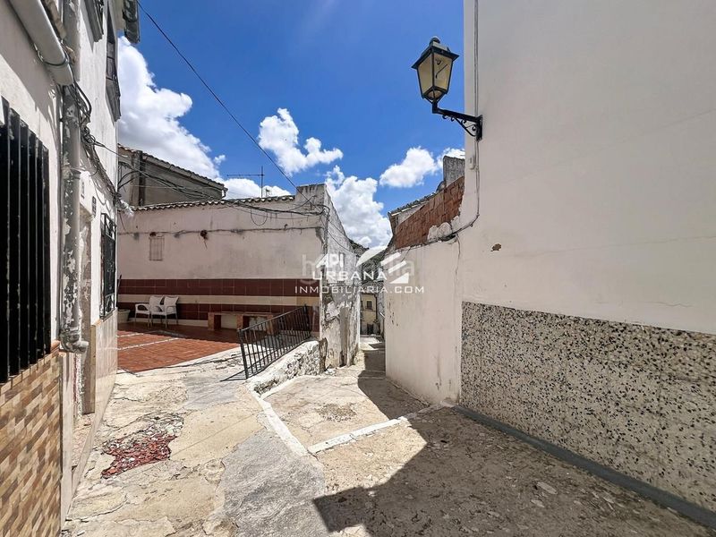 Foto 767575d6-58e4-4ebf-a100-2d93381ab22e. Casa a capacheros 5 a Baena