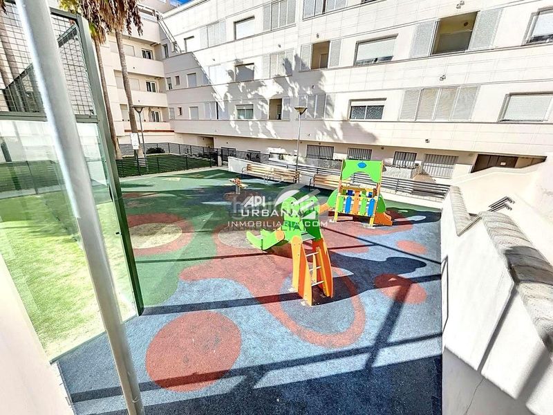 Foto d572d043-a8af-41a8-96f1-834366251c40. Pis amb aparcament a El Valle Lucena