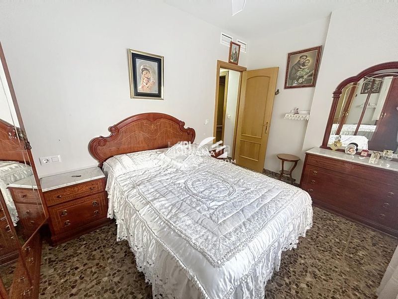 Foto 80e95415-e3e4-4153-9b2c-a707217c8882. Planta baixa a Centro Lucena
