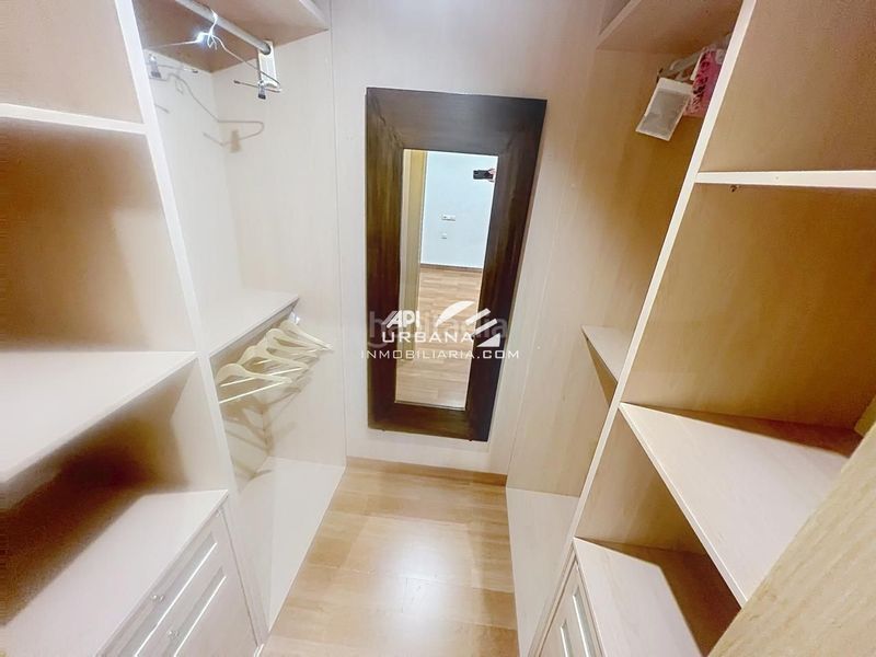 Foto 5ba70db2-3222-42d6-8169-65ba89bc2c2e. Casa amb piscina a jardín Lucena Lucena