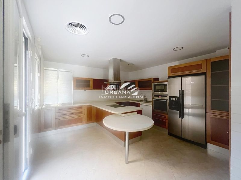Foto df1384cc-313c-4488-a5ac-076e3831963f. Casa amb piscina a jardín Lucena Lucena