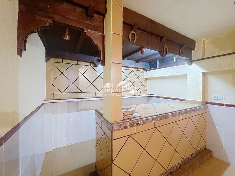 Foto b55f3b9c-d84e-4c0c-9582-8a2d6d1be8ca. Casa a El Valle Lucena