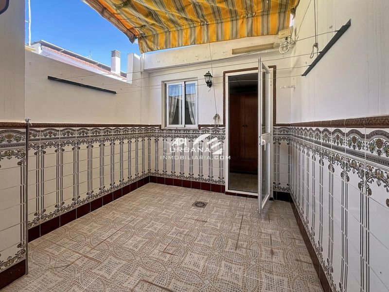 Foto e0e1ea16-f4d2-4cd4-9de0-7140893c367f. Casa a El Valle Lucena