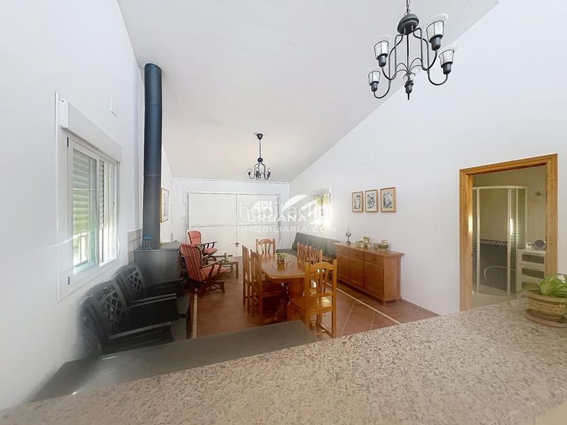 Foto 1a43b4aa-d889-4f96-b059-e5e0f27c3cd3. Casa amb piscina a Las Vegas - Campoaras Lucena
