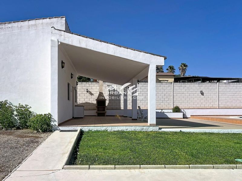 Foto 1d48eb13-edd8-4919-a95c-a71754ae6ae7. Casa amb piscina a Las Vegas - Campoaras Lucena