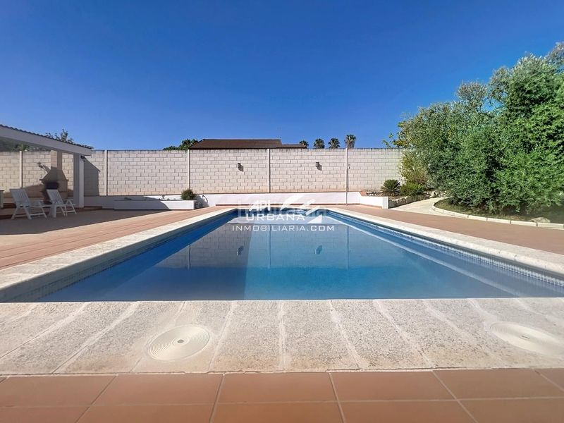 Foto 6a8dbb40-ce62-44fc-bce9-0a5974e3e3aa. Casa amb piscina a Las Vegas - Campoaras Lucena