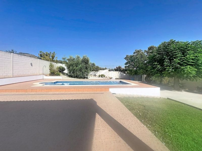 Foto d83d3dc1-7107-45b8-94f5-3394c8d7e8f6. Casa amb piscina a Las Vegas - Campoaras Lucena
