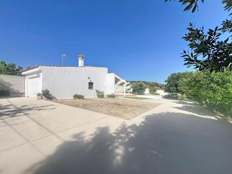 Foto ece29303-cea5-4145-abff-2138fe85bc35. Casa amb piscina a Las Vegas - Campoaras Lucena