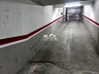 Car parking  Calle condesa carmen pizarro