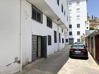 Geschäftsraum in Jón tras doctor molina lópez 8