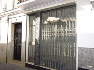 Business premise in San juan de ávila 4