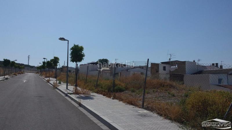 Foto 1d60eff2-dee8-4b85-aa84-b13c9d01ce89. Terreno residencial en La Calzada Lucena
