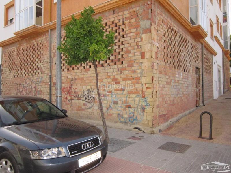 Foto f21f6ed3-4b22-460a-a900-e4c67a115378. Locale commerciale in San Francisco Lucena