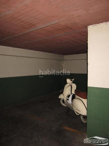 Foto 7aa5dbc5-49f0-4ced-a5c1-00aeb9bb983c. Parking voiture dans Las Tinajerías - Juderías Lucena