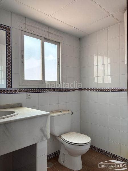 Foto 1a10d205-b13f-4814-aacd-12c2482086c7. Casa en calle antonio baena 16 en Puente Genil