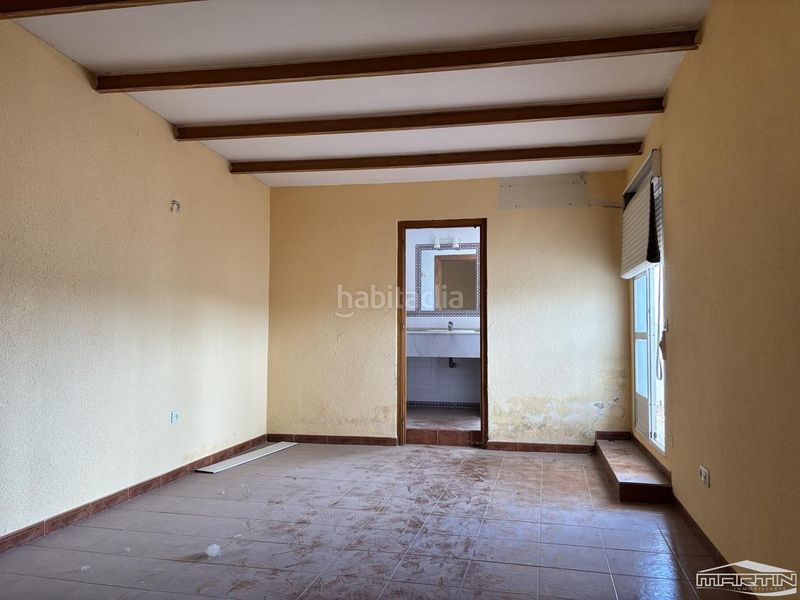 Foto 1ae97eda-5b4e-49af-8c5f-bdf7140355da. Casa en calle antonio baena 16 en Puente Genil