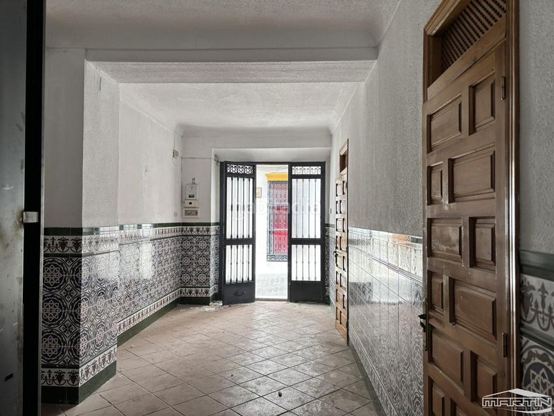 Foto 7297ebef-13be-4434-bdc2-72425a5fbb1b. Casa en calle antonio baena 16 en Puente Genil